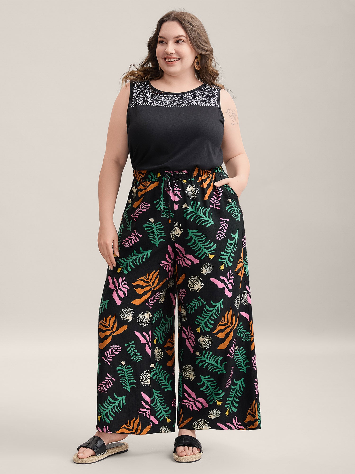 Multi-Color Leaf Print Wide-Leg Pants-Sweetccc