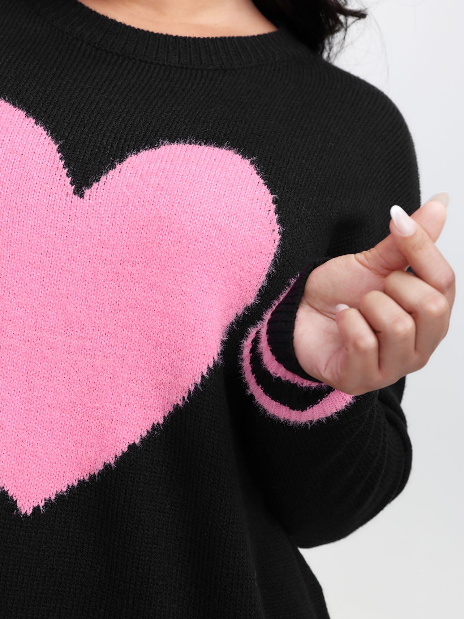 Heart Motif Textured Contrast Pullover-Sweetccc