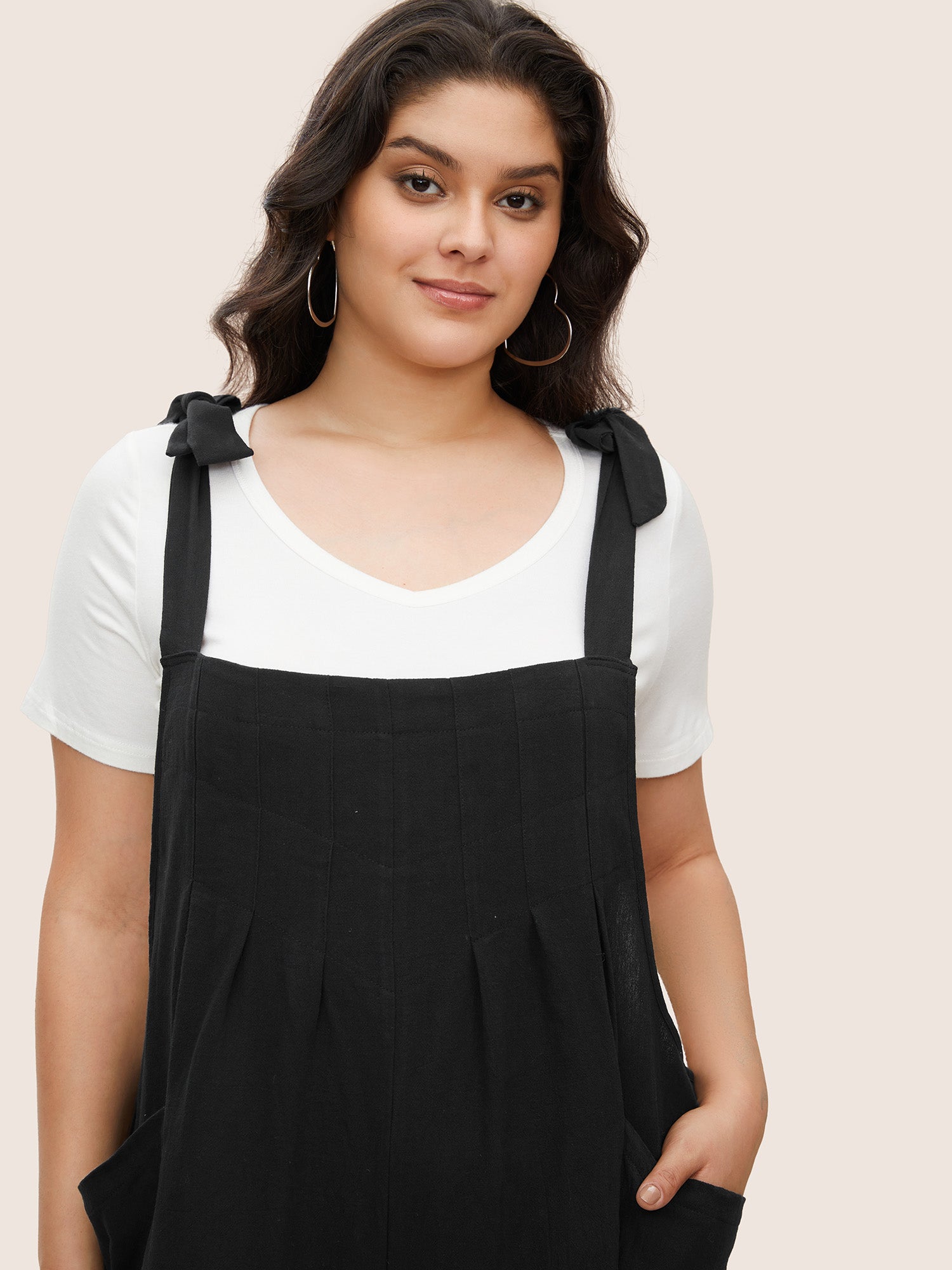 Solid Pleated Detail Pocket Knotted Shoulder Overall Jumpsuit-Sweetccc