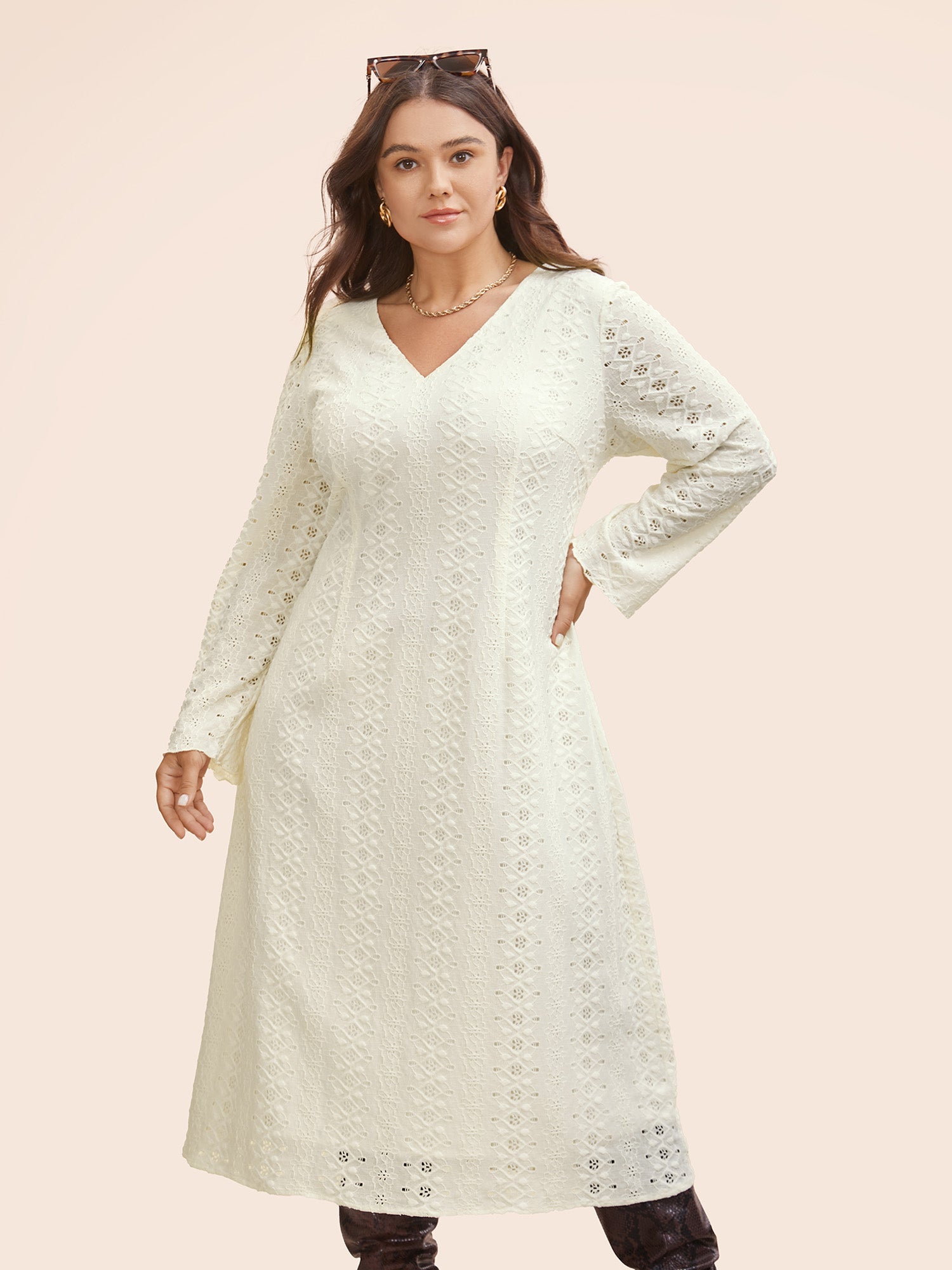 Solid V Neck Broderie Anglaise Dress-Sweetccc