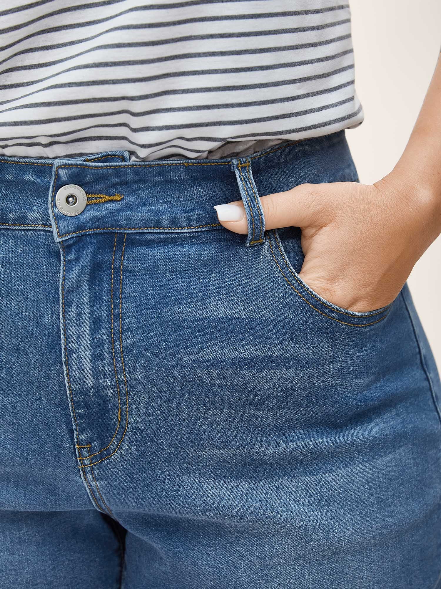 Stretchy Roll Hem Denim Shorts-Sweetccc