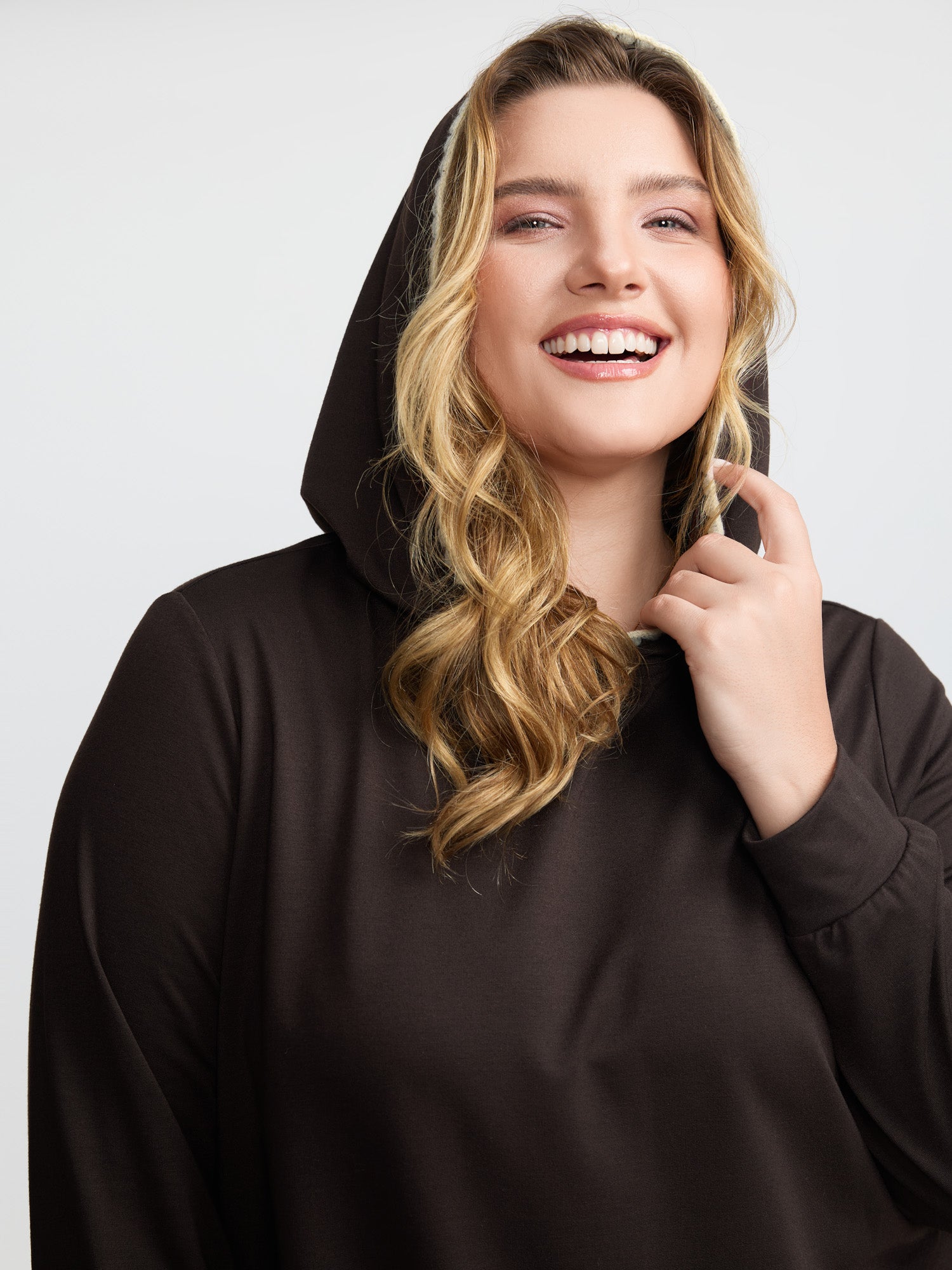 Supersoft Ruffled Edge Embroidered Hoodie-Sweetccc