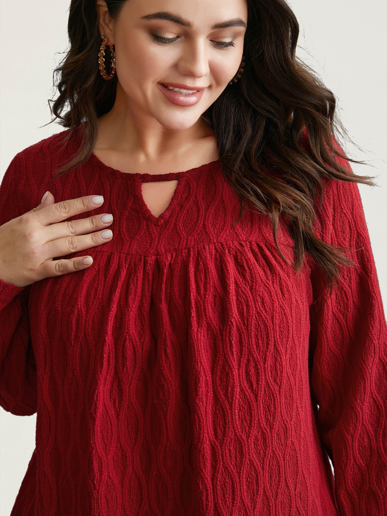 Textured Keyhole Gathered Knit Top-Sweetccc