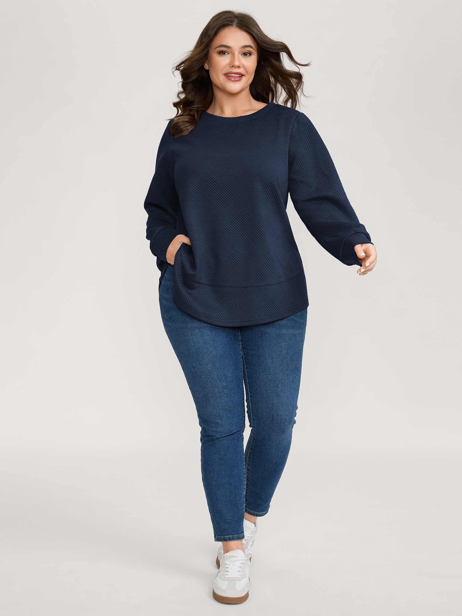 Textured Curvy Hem Round Neck Sweatshirt-Sweetccc