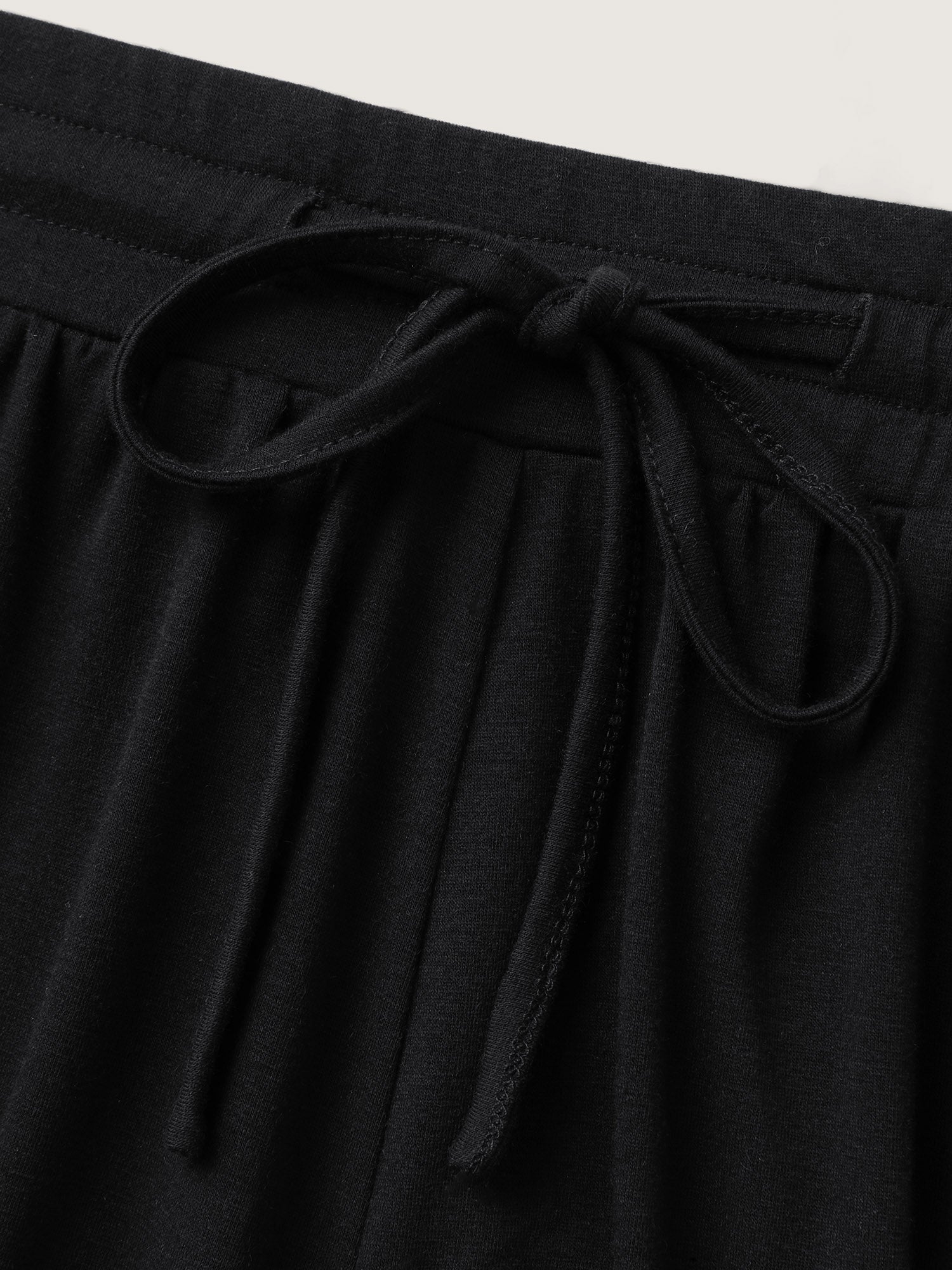 Stretchy Slit Drawstring Straight-Leg Shorts-Sweetccc