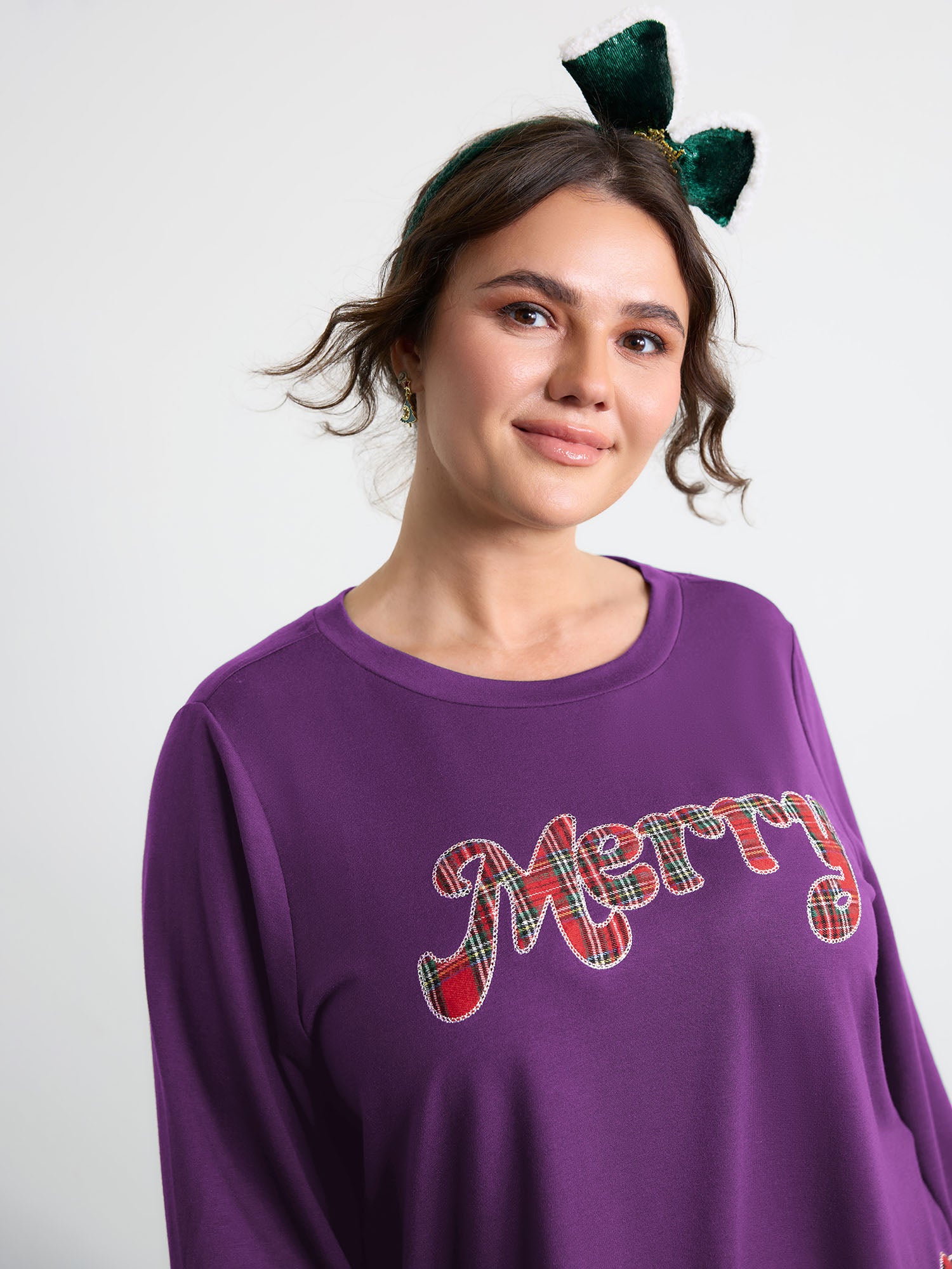 Merry Applique Embroidery Sweatshirt-Sweetccc