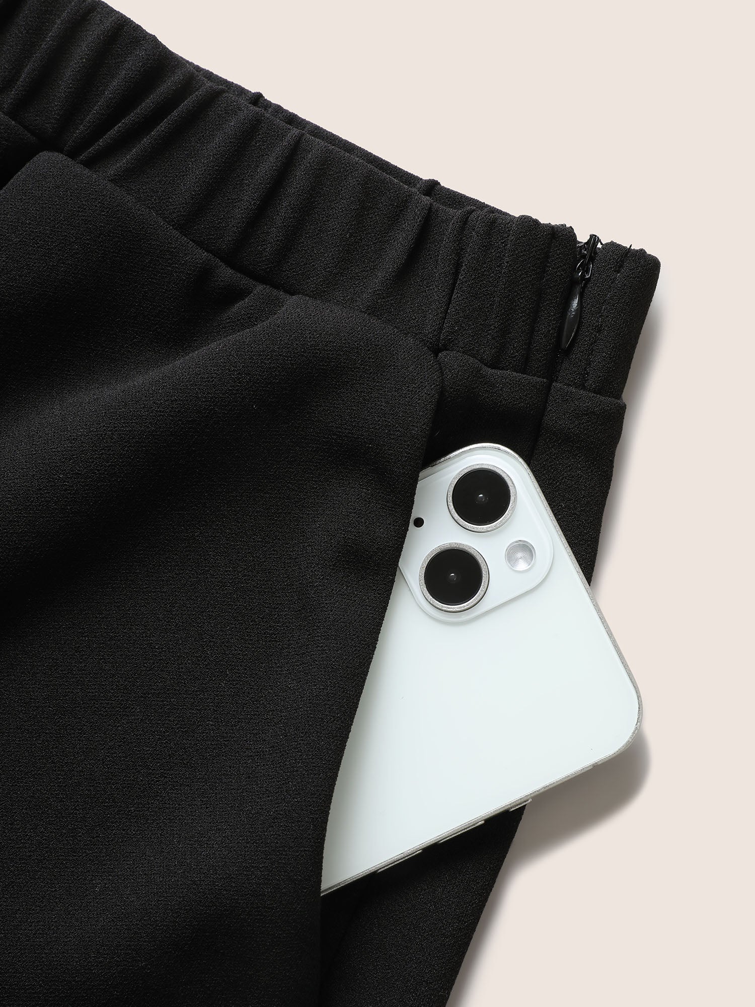 Laser Cut Elastic Waist Scalloped Trim Shorts-Sweetccc