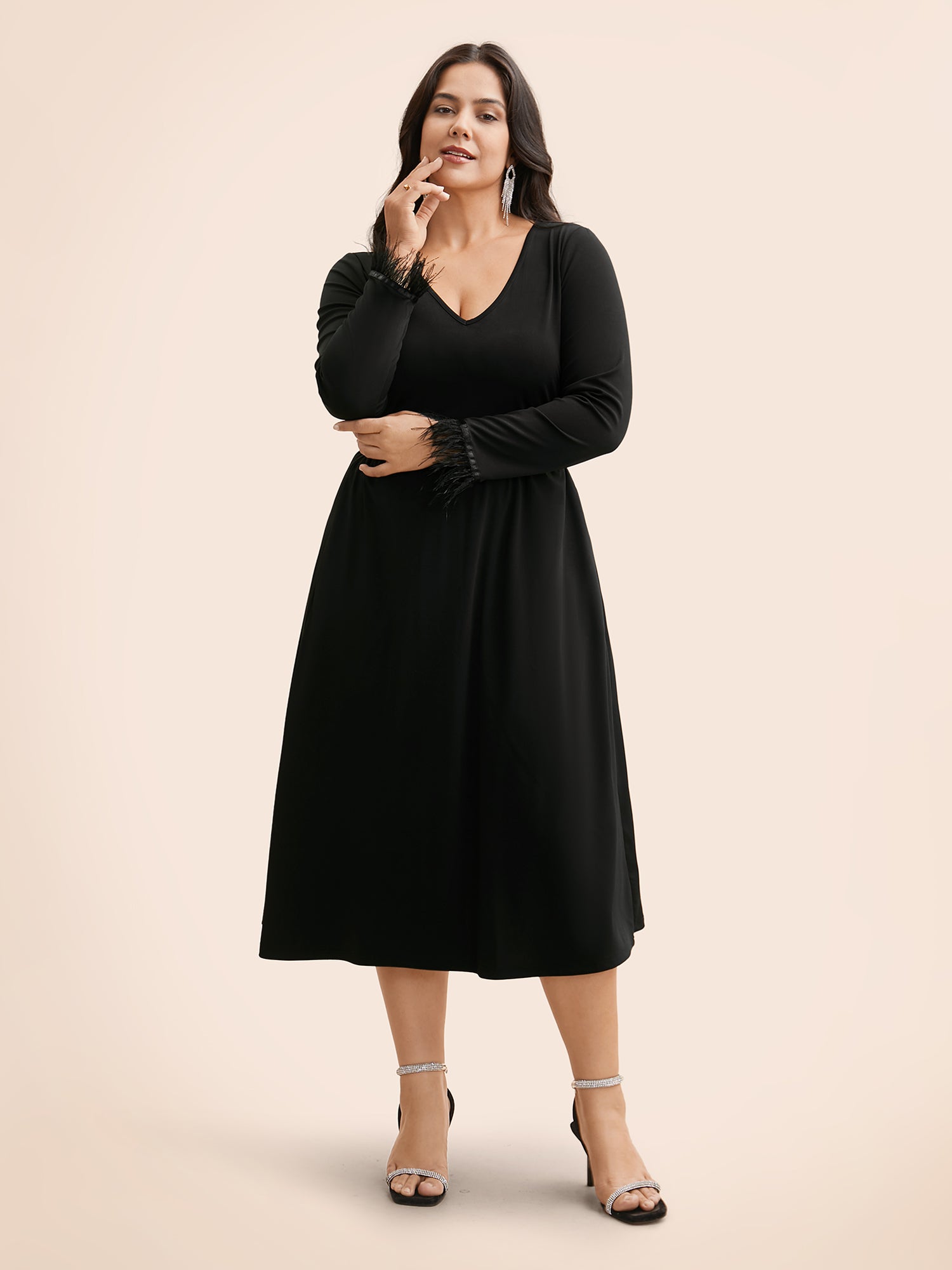 V Neck Patchwork Fuzzy Trim Dress-Sweetccc