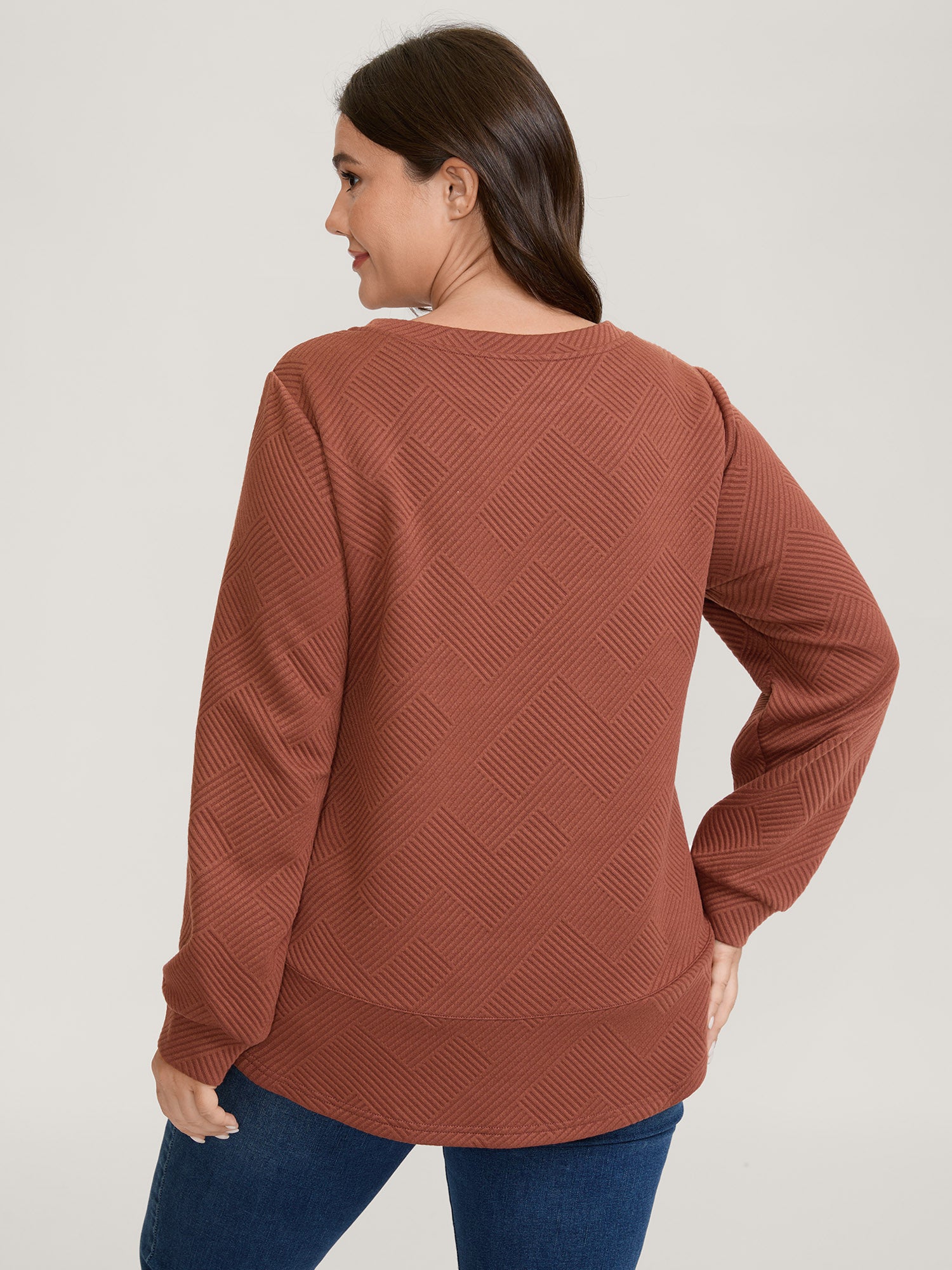 Textured Curvy Hem Round Neck Sweatshirt-Sweetccc