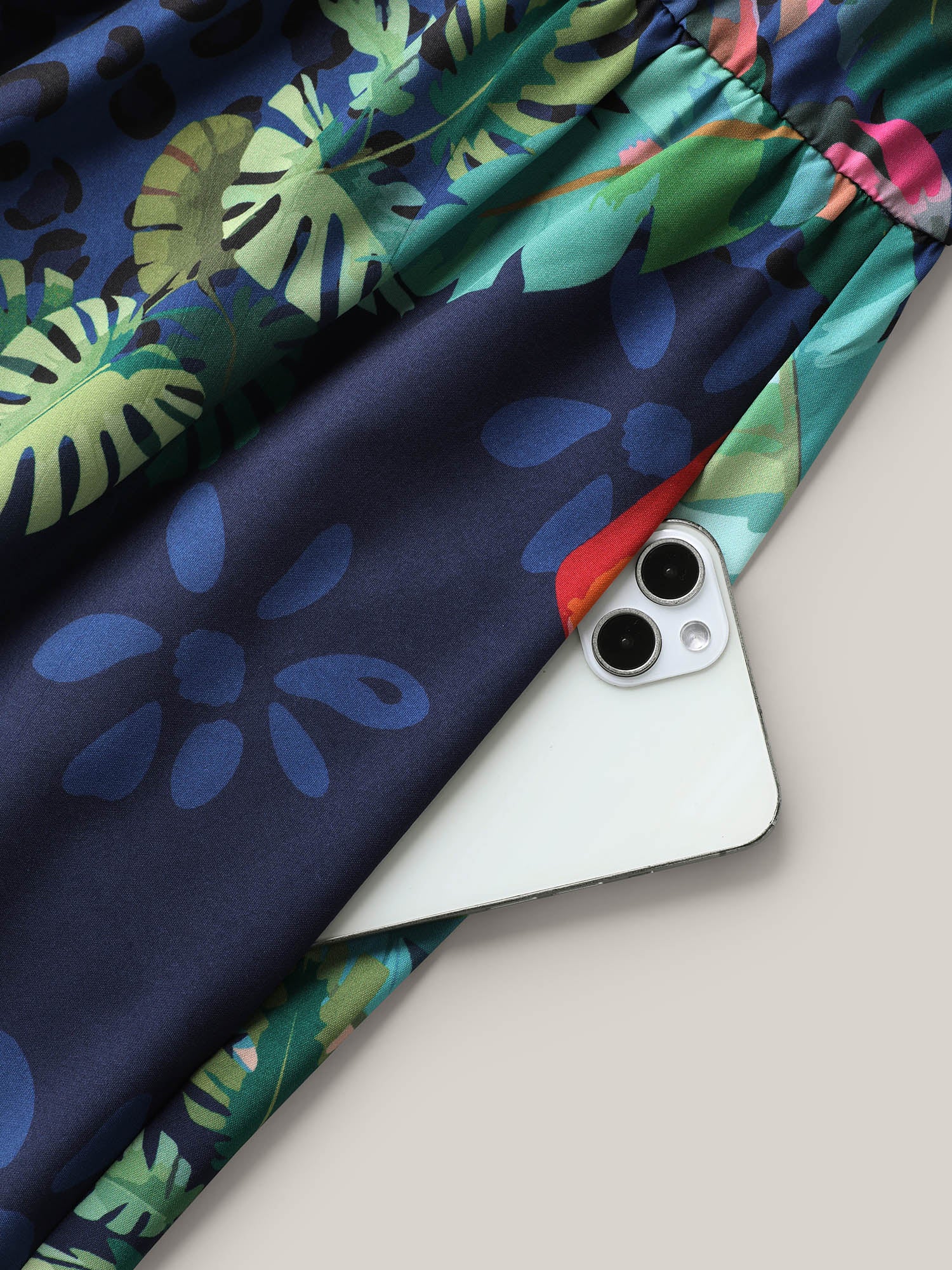 Tropical Pattern Surplice Pockets Midi Dress-Sweetccc