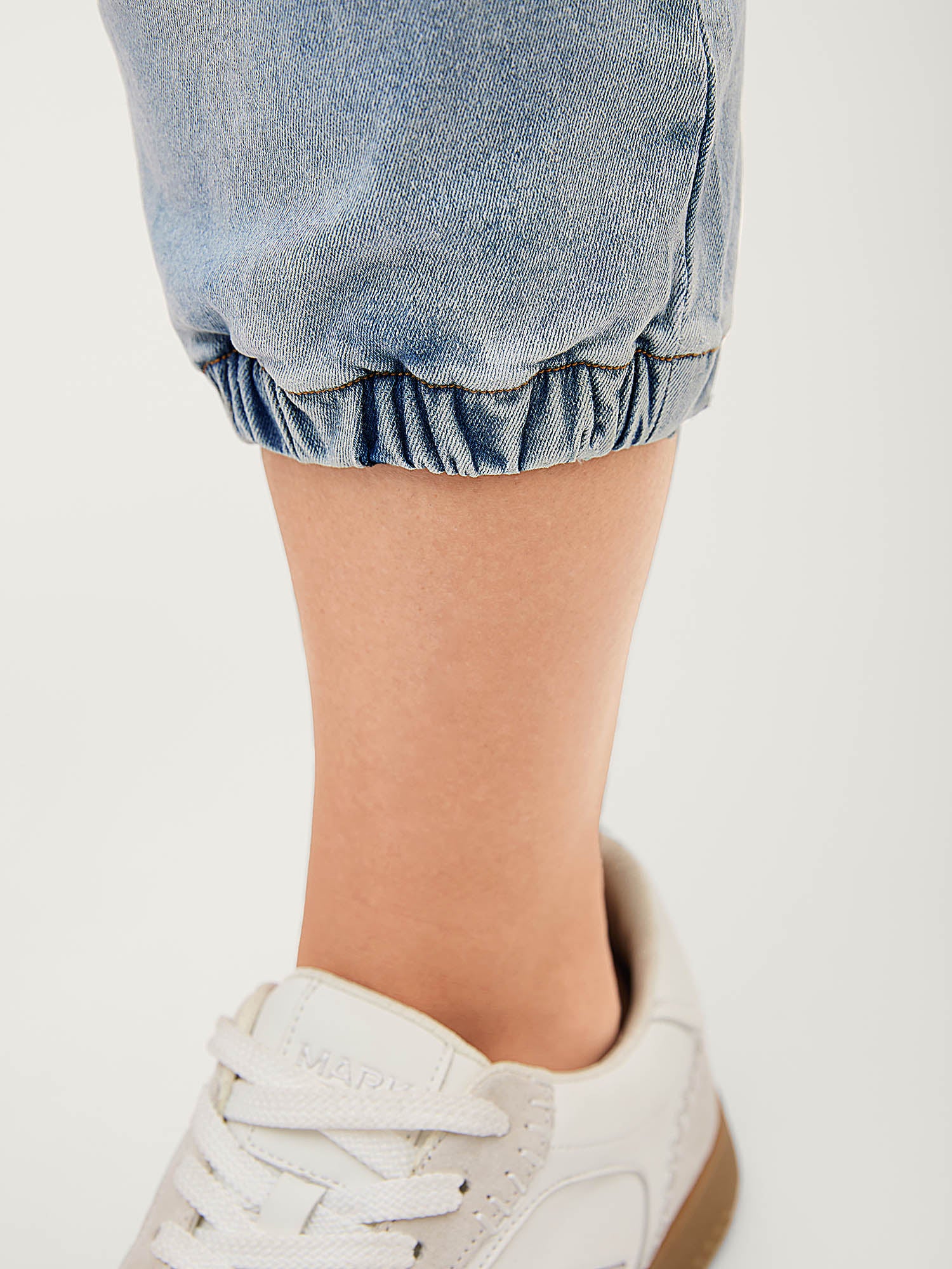 Stretchy Waist Boyfriend Jeans-Sweetccc