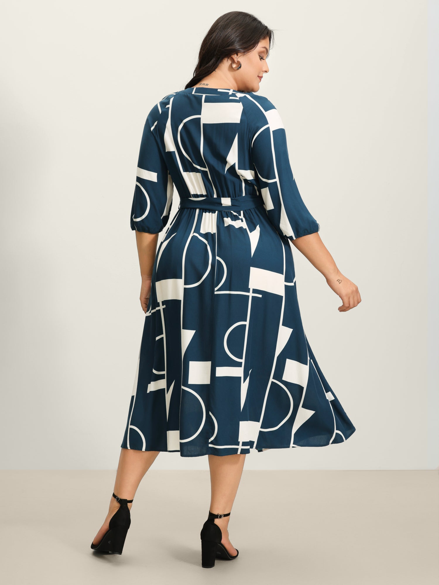 Supersoft Geometrical Print Shirred Bodice Tie Maxi Dress-Sweetccc