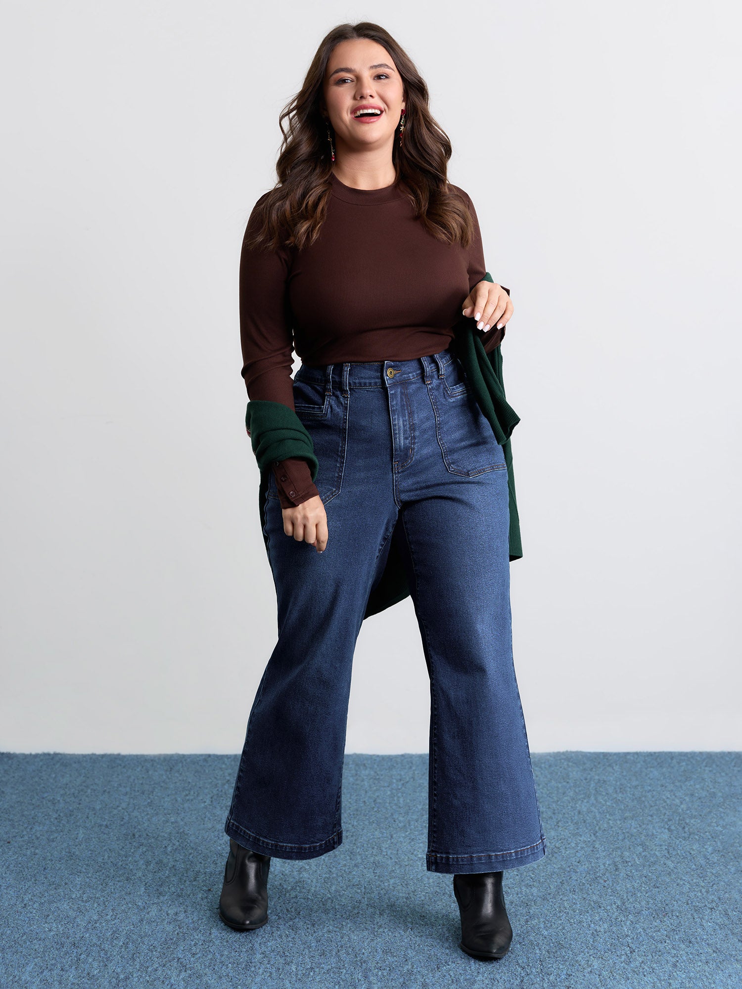 Stretchy Pockets Flared Jeans-Sweetccc