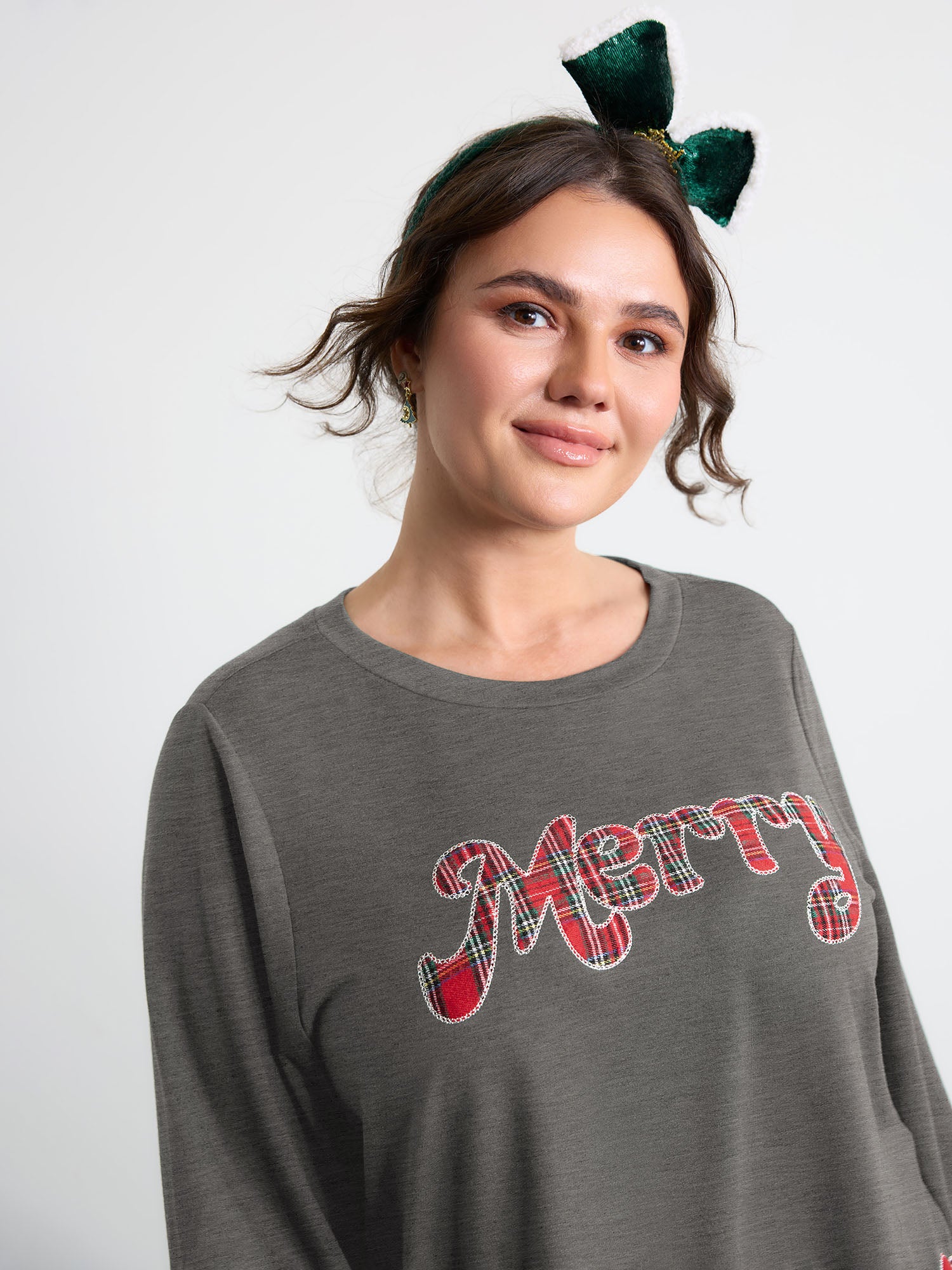 Merry Applique Embroidery Sweatshirt-Sweetccc
