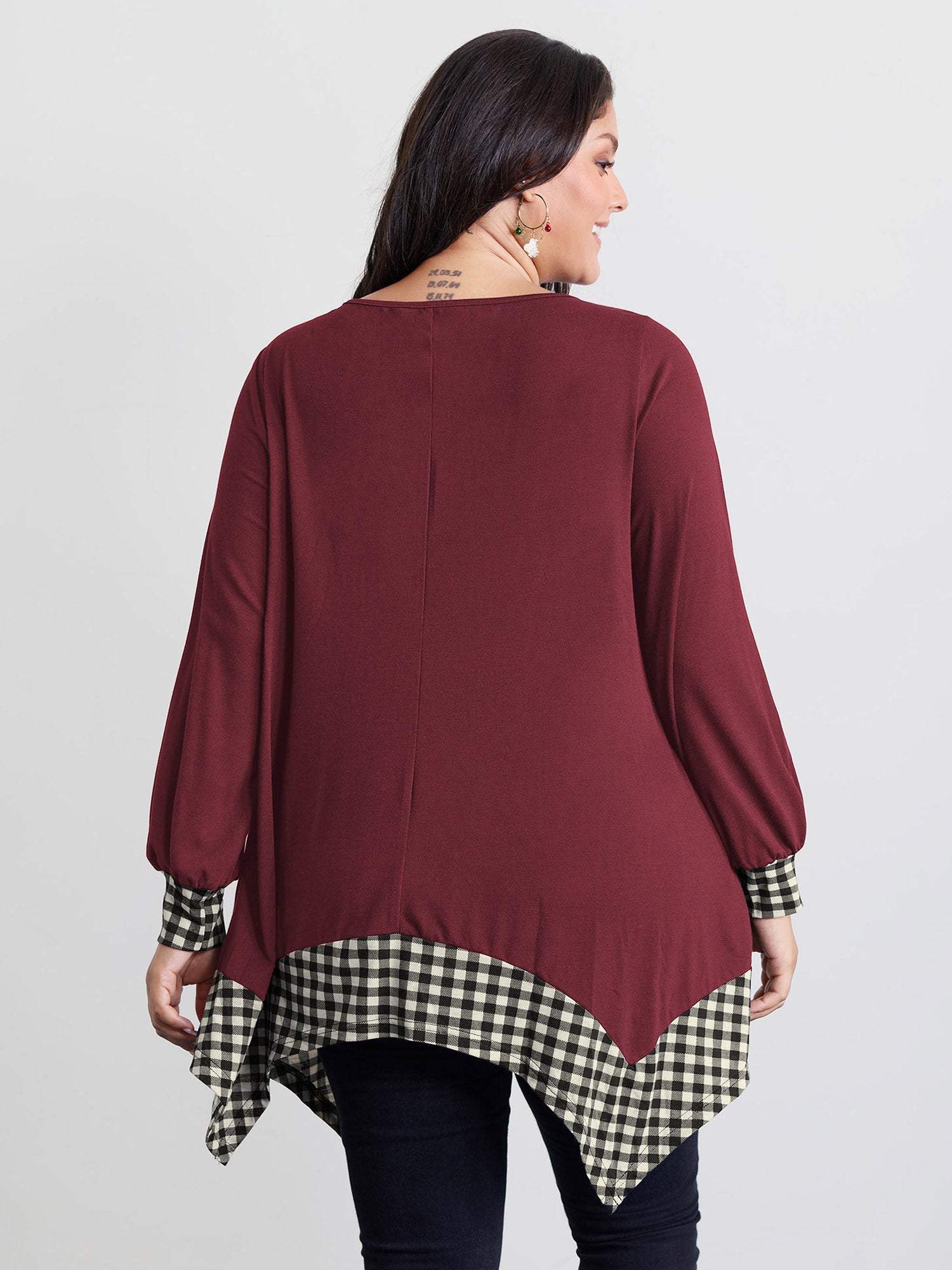 Supersoft Stretchy Checkered Asymmetrical Hem T-Shirt-Sweetccc