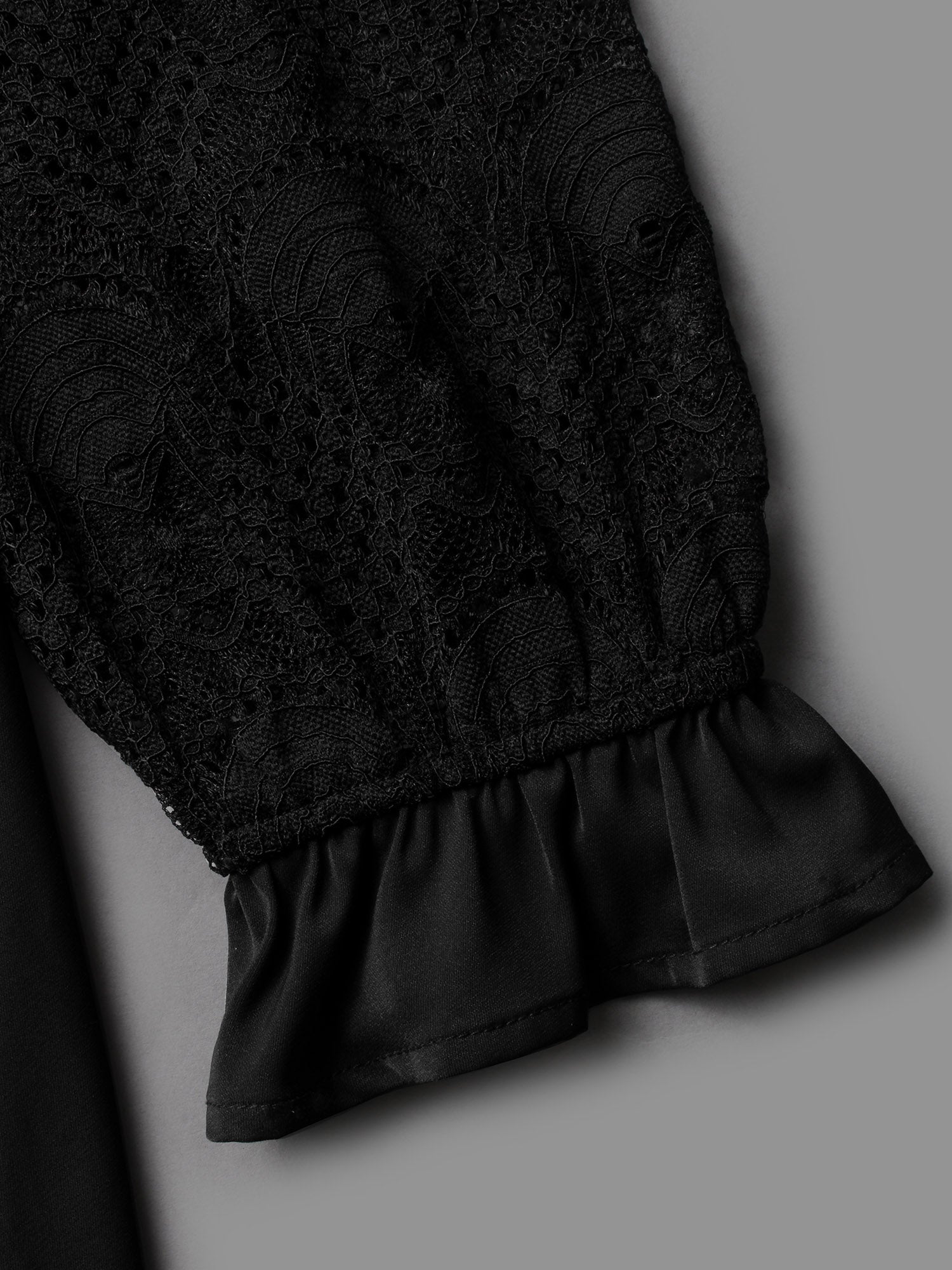 V Neck Lace Patchwork Midi Dress-Sweetccc