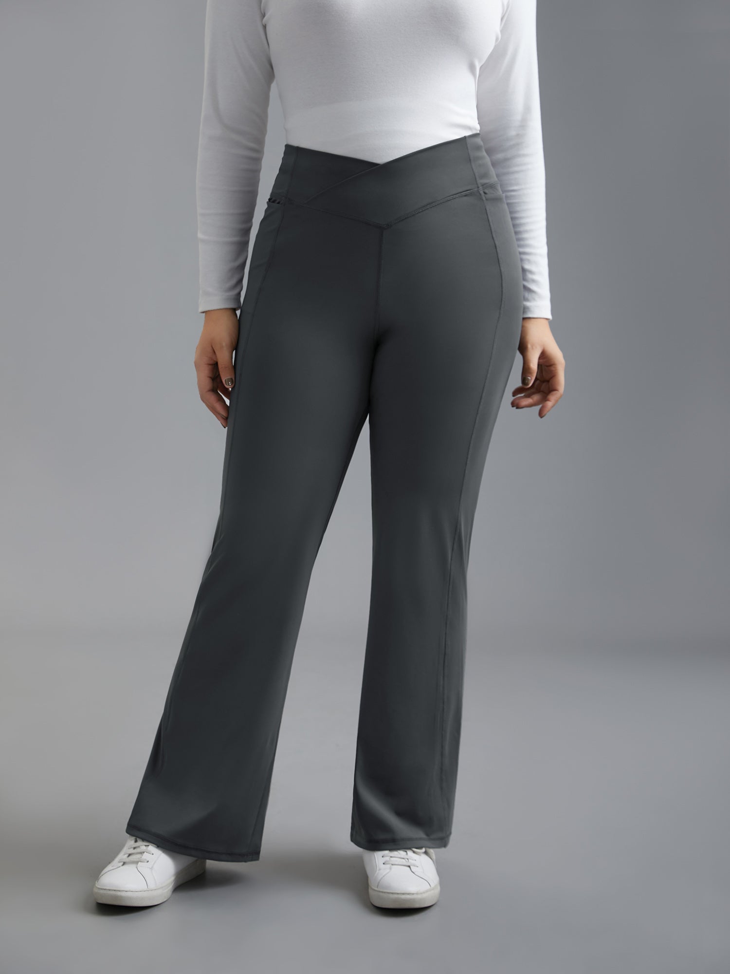 V-Shaped Pocket Bootcut Leggings-Sweetccc