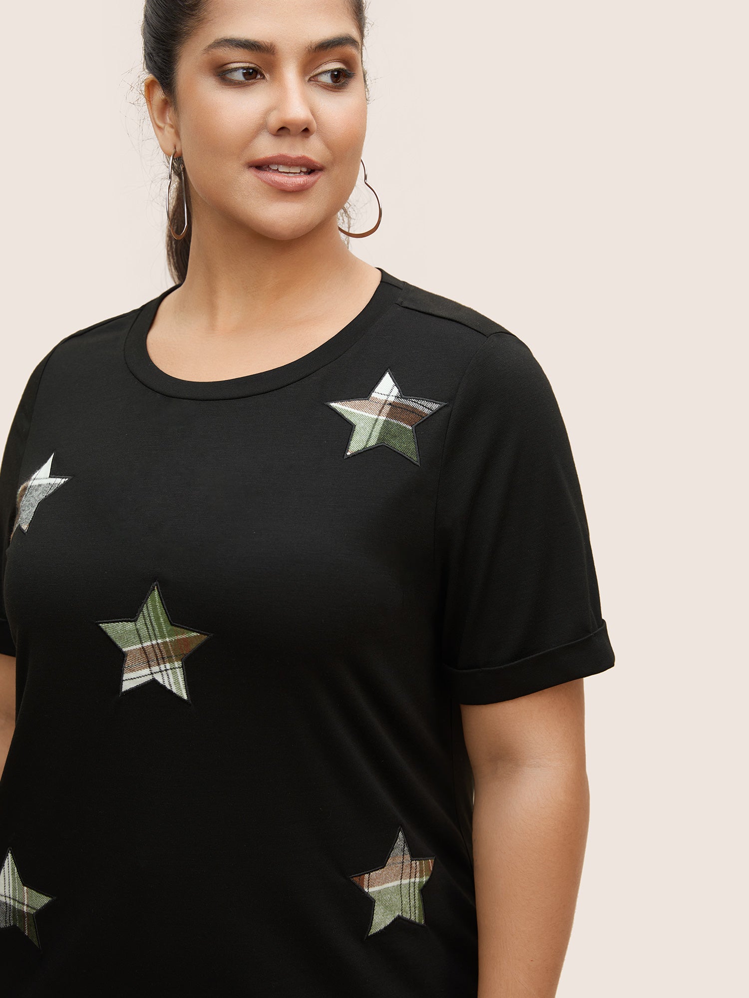 Star Embroidered Patch Round Neck T-shirt-Sweetccc