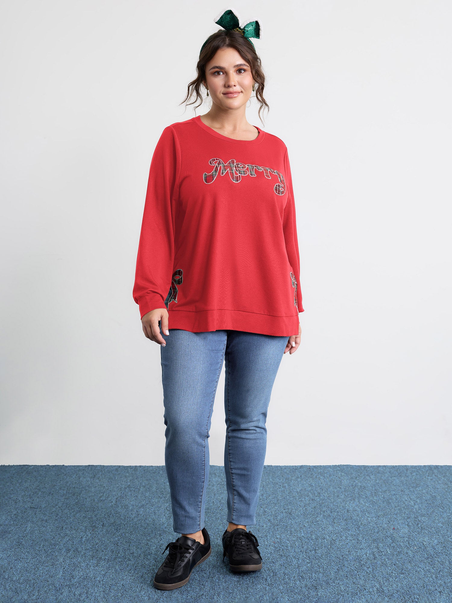 Merry Applique Embroidery Sweatshirt-Sweetccc