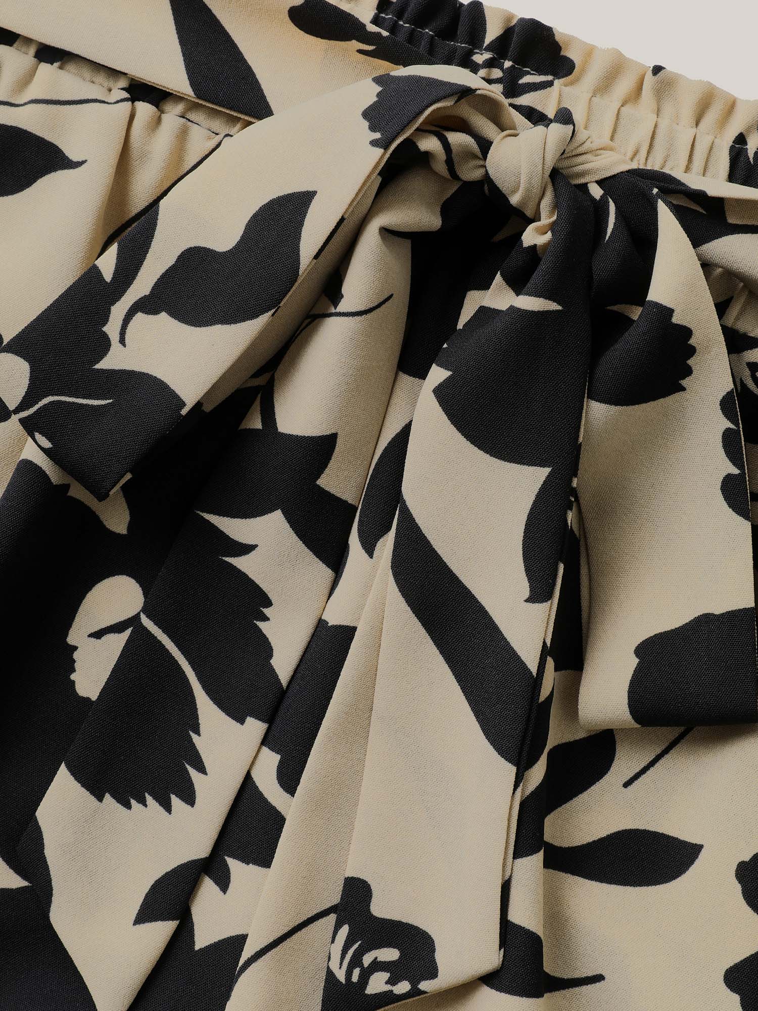 Large Flower Print Belted Straight-Leg Shorts-Sweetccc