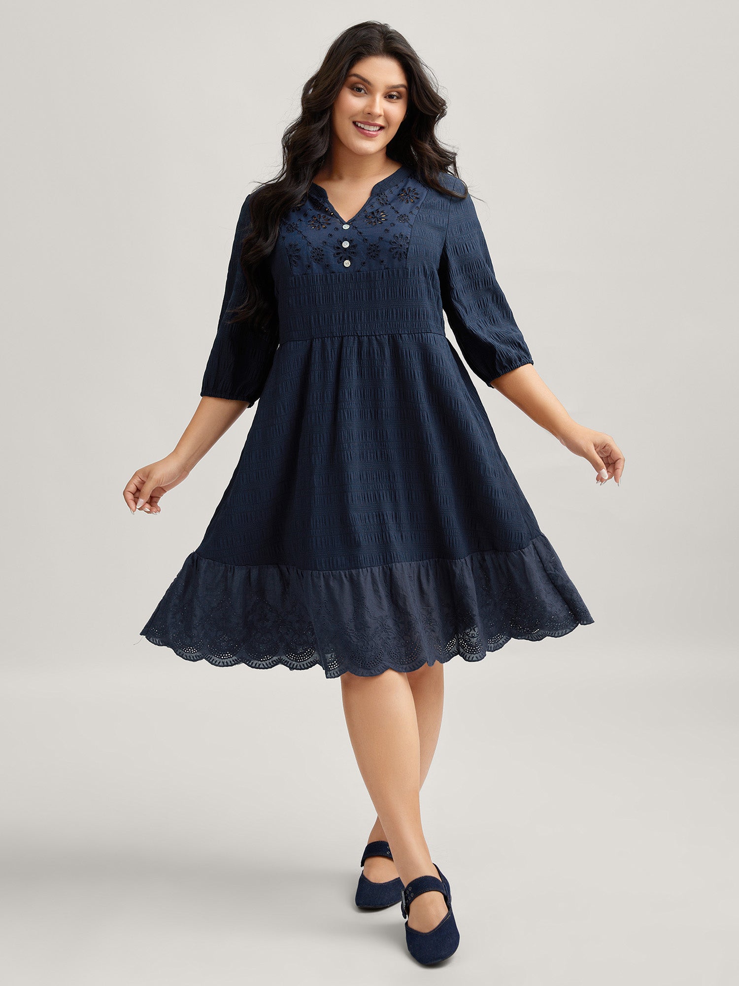 Textured Notched Collar Midi Dress-Sweetccc