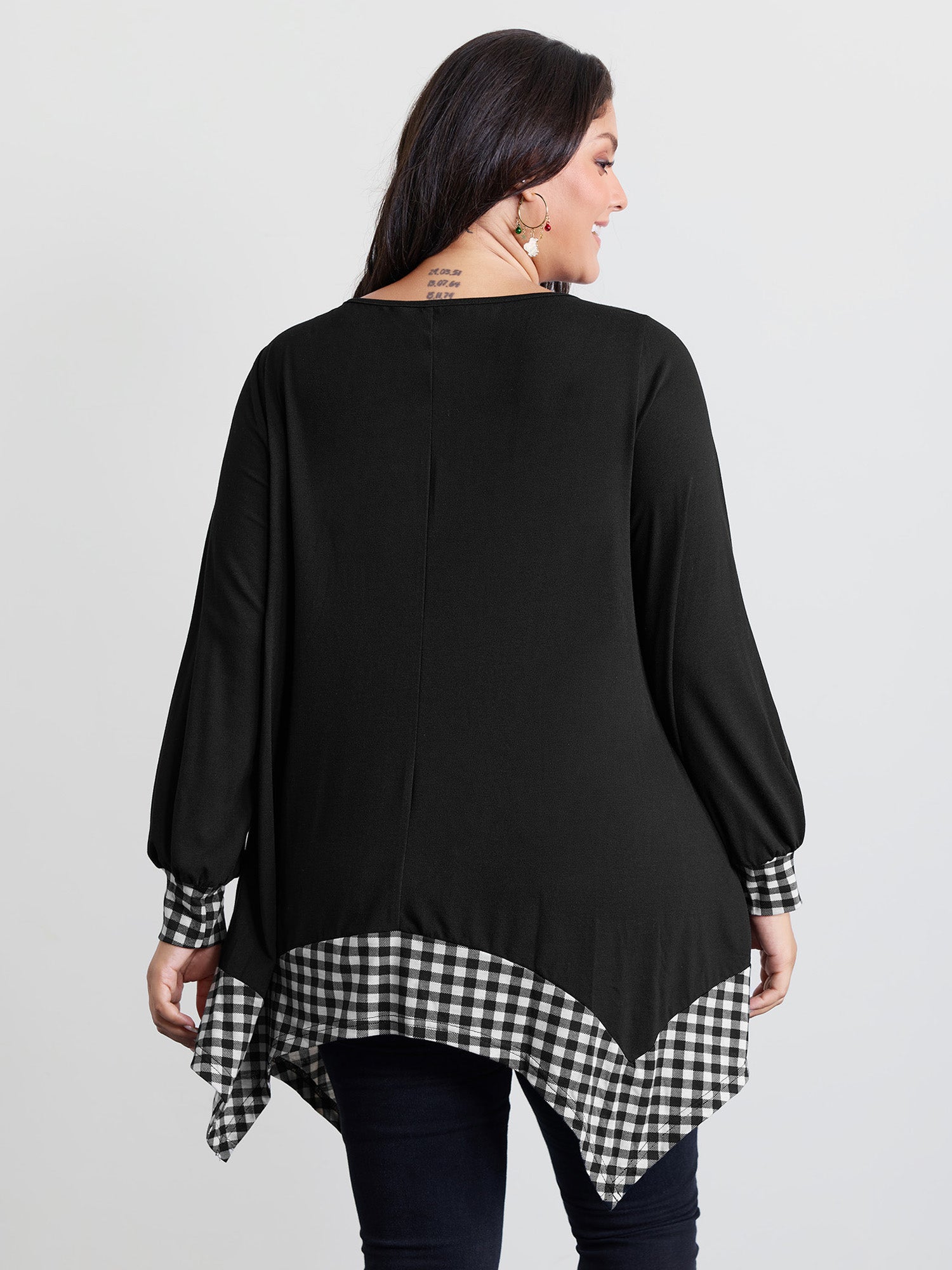 Supersoft Stretchy Checkered Asymmetrical Hem T-Shirt-Sweetccc