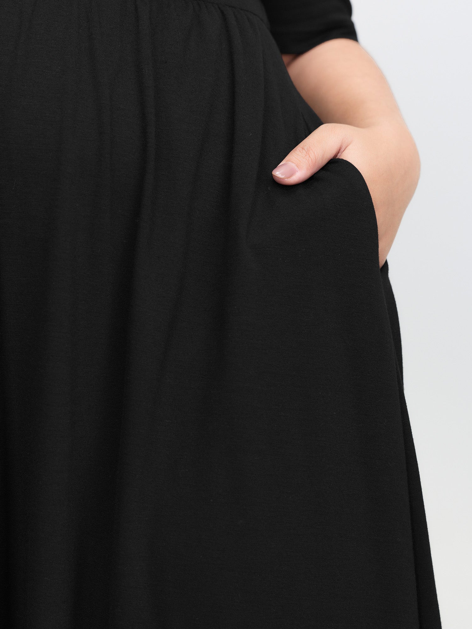 Supersoft Turtleneck Pockets Midi Dress-Sweetccc