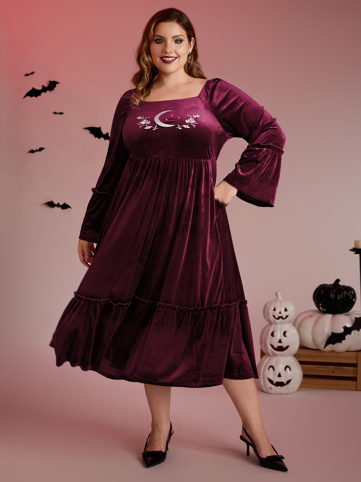 Mystical Moon Embroidery Velvet Midi Dress-Sweetccc