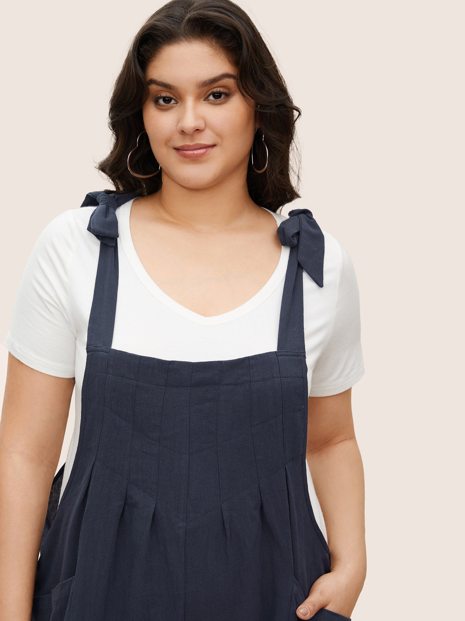 Solid Pleated Detail Pocket Knotted Shoulder Overall Jumpsuit-Sweetccc