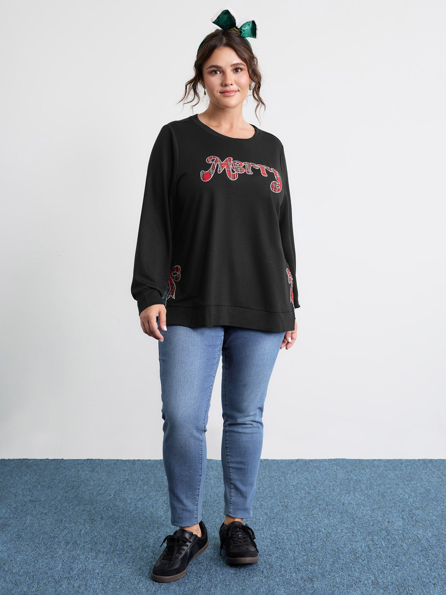 Merry Applique Embroidery Sweatshirt-Sweetccc