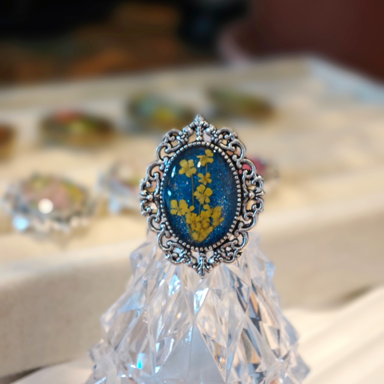 Vintage Palace Style Dried Flower Ring