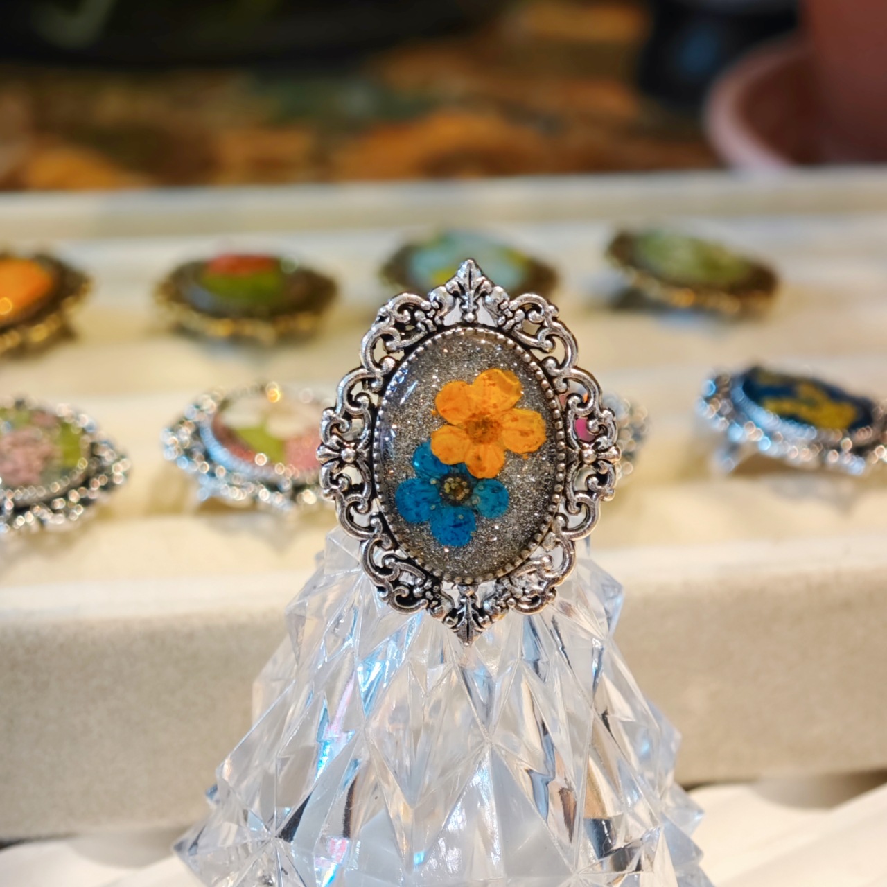 Vintage Palace Style Dried Flower Ring