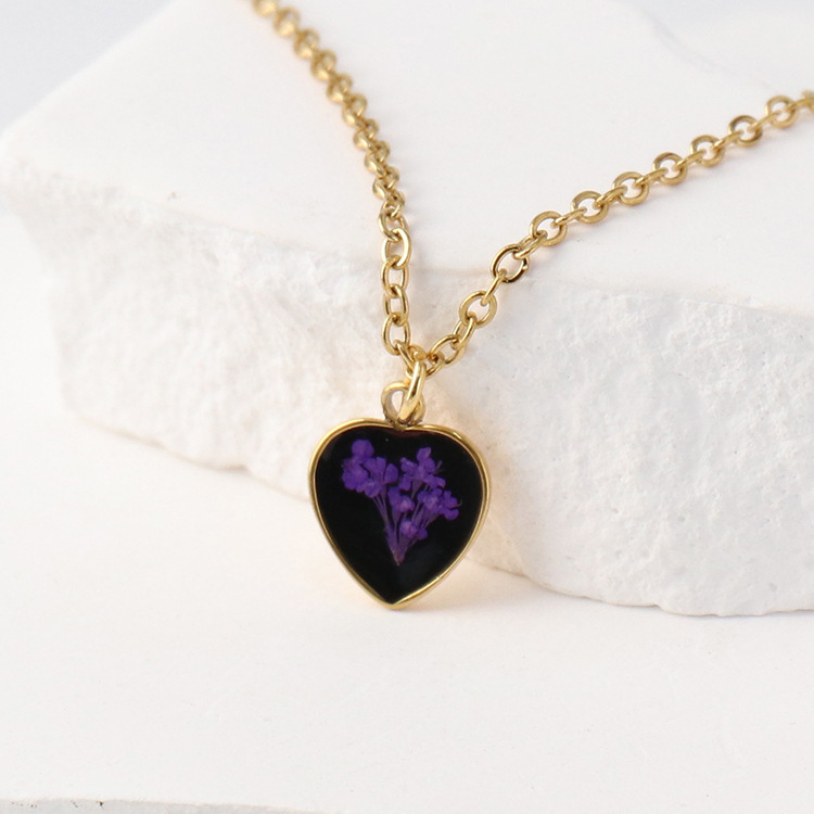 Eternal Dried Flower Design Heart Necklace