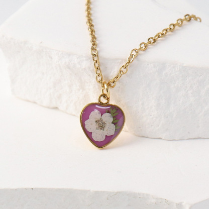Eternal Dried Flower Design Heart Necklace