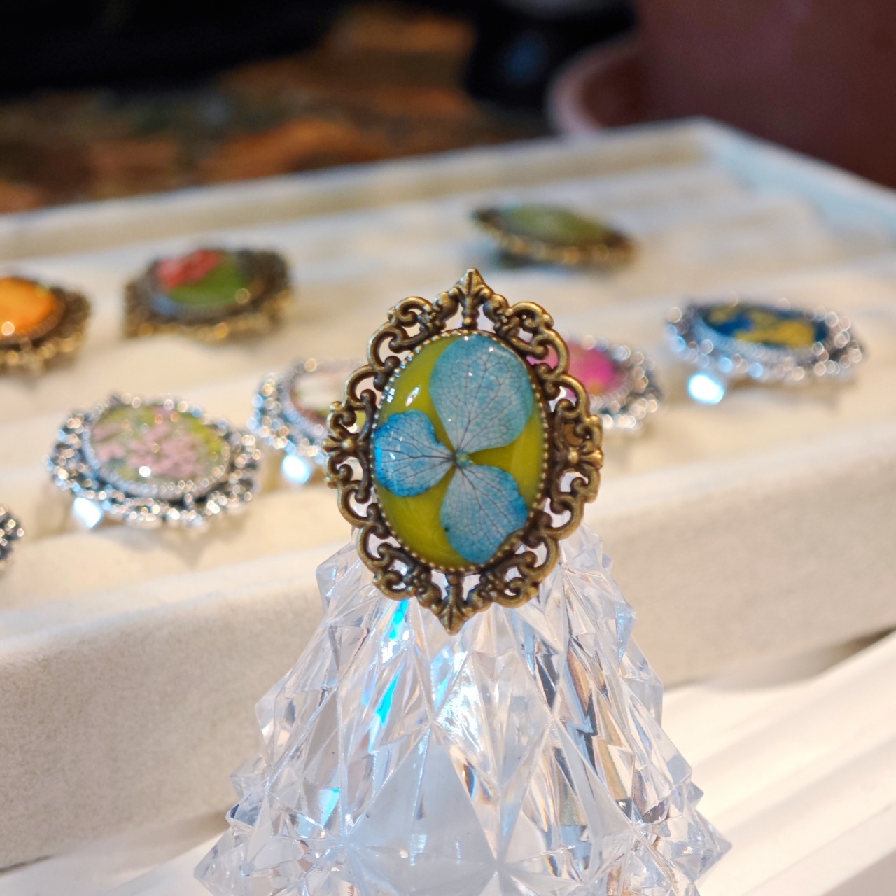 Vintage Palace Style Dried Flower Ring