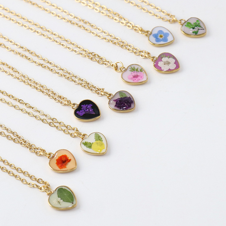 Eternal Dried Flower Design Heart Necklace