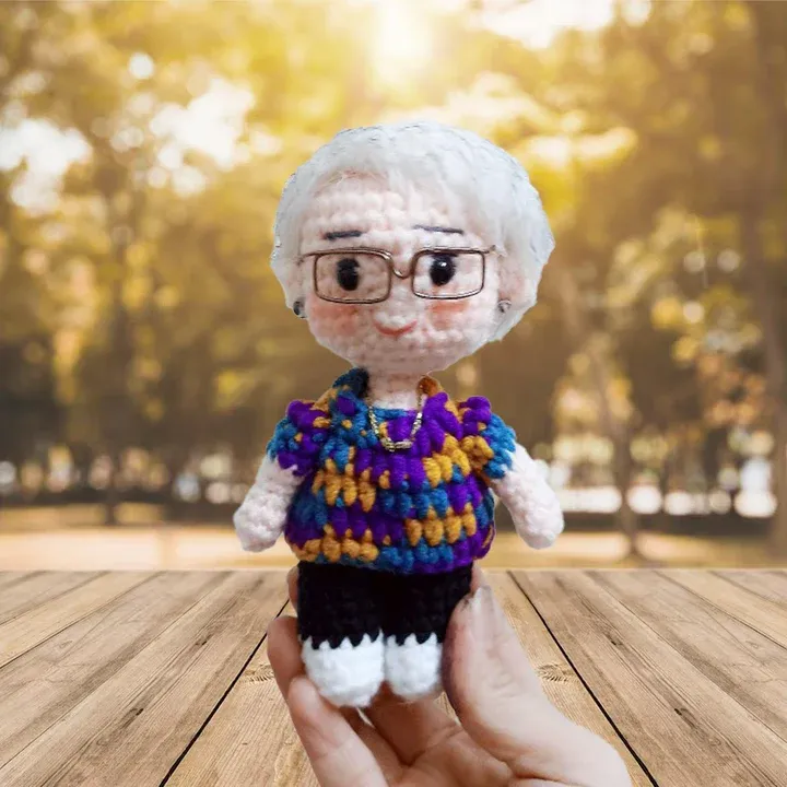 Personalized Crochet Doll with Photo Card "Mom Everything I Am"