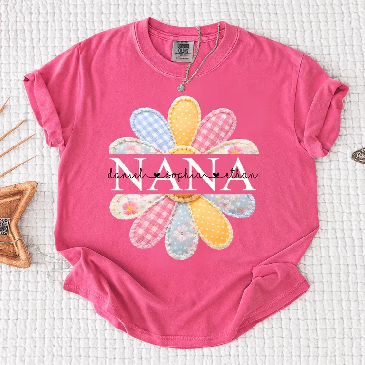 Comfort Colors Personalized Nana Shirt with Colorful Patchwork Daisy – Custom Grandma Gift with Grandkids Names