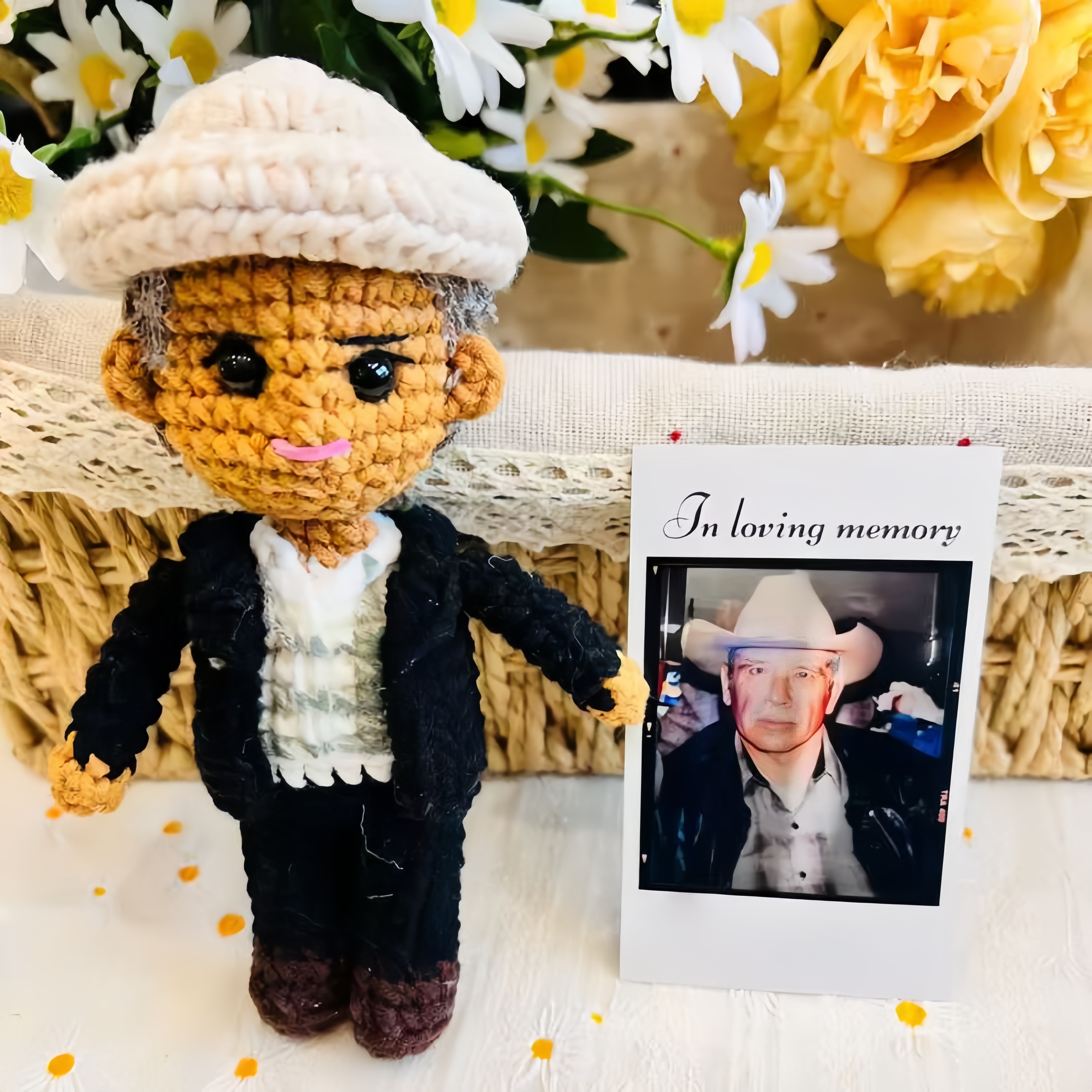 Bijone® Personalized Crochet Doll with Photo Card