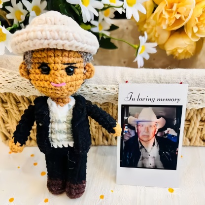 Bijone® Personalized Crochet Doll with Photo Card