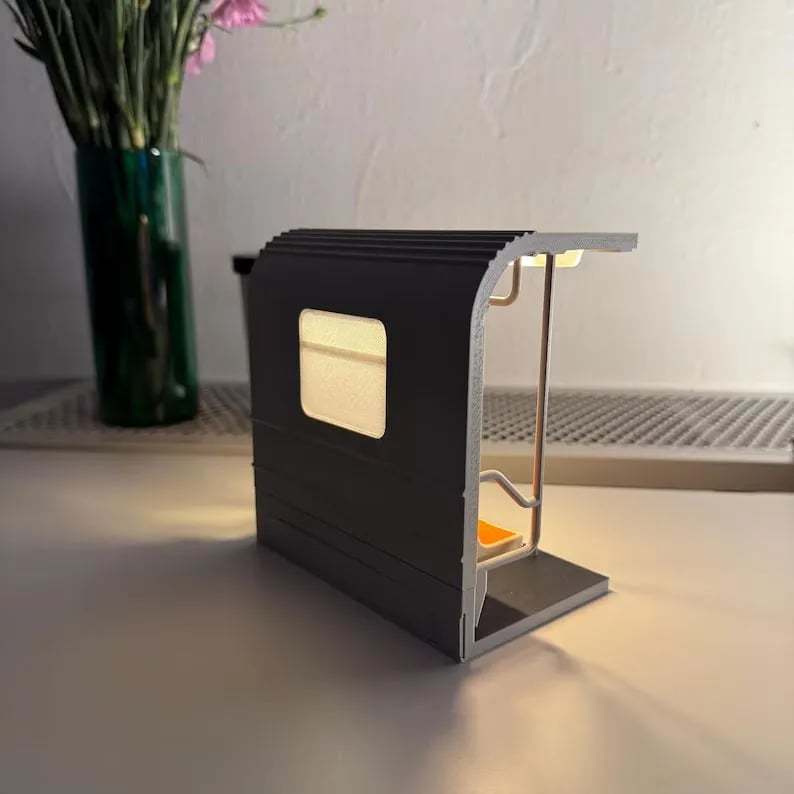 🚇NYC Subway Train Lamp – Includes 3 Interchangeable Posters🔥(Clean, no pee smell🤣)
