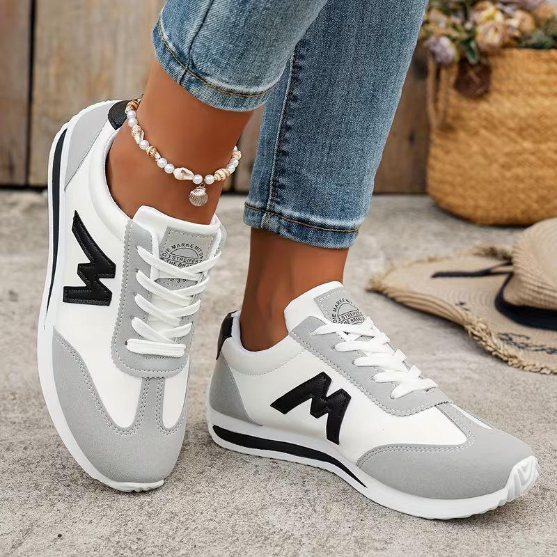 Wide Toe Sneakers for Women Leather Suede Non-Slip Breathable Fashion Tennis Running Walking Shoes