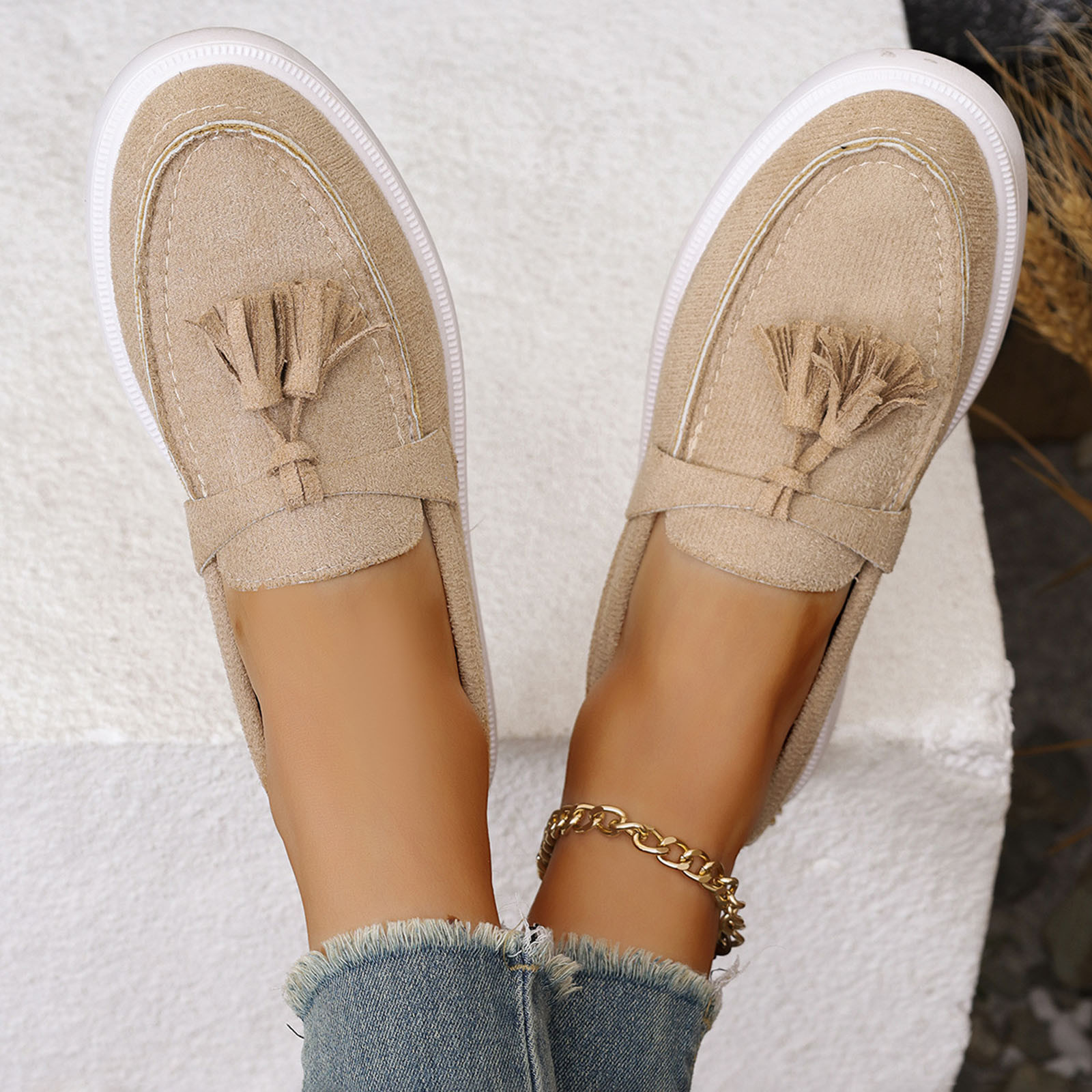 Khaki Ladies Fashionable Loafers With Tassel Round Toe Design One-Foot Flat Shoes For Everyday