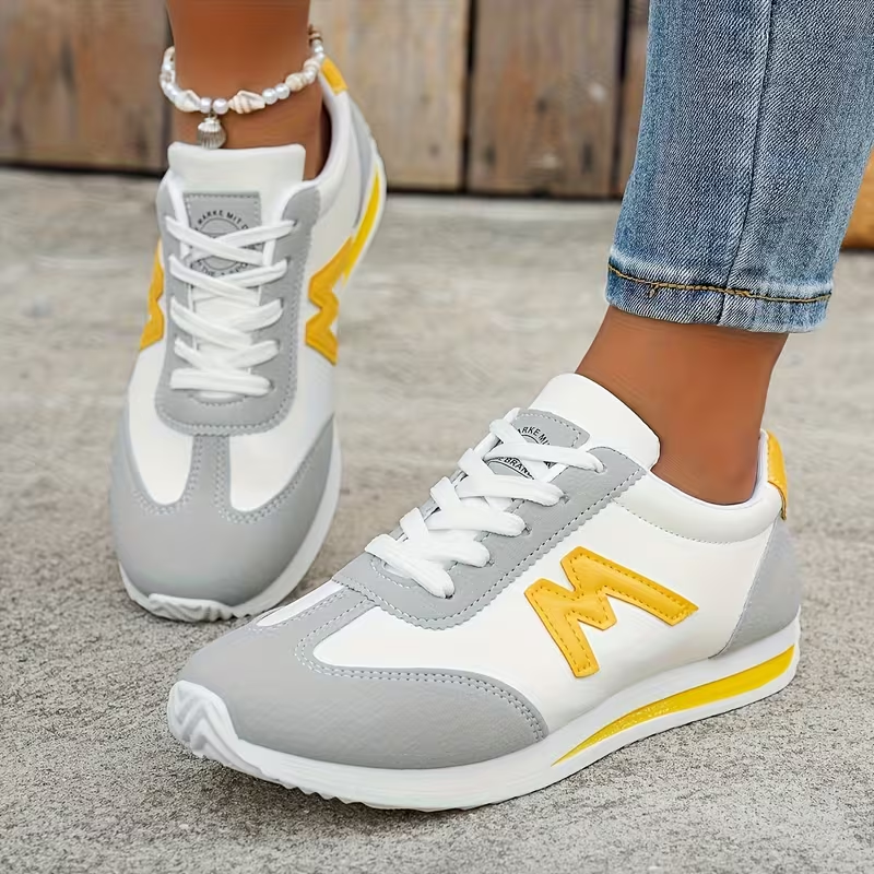 Wide Toe Sneakers for Women Leather Suede Non-Slip Breathable Fashion Tennis Running Walking Shoes