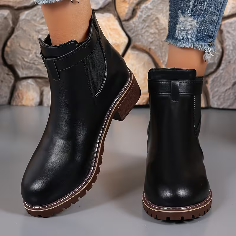 Round Toe Plain Leather Square Heel Retro Buckle Short Boots