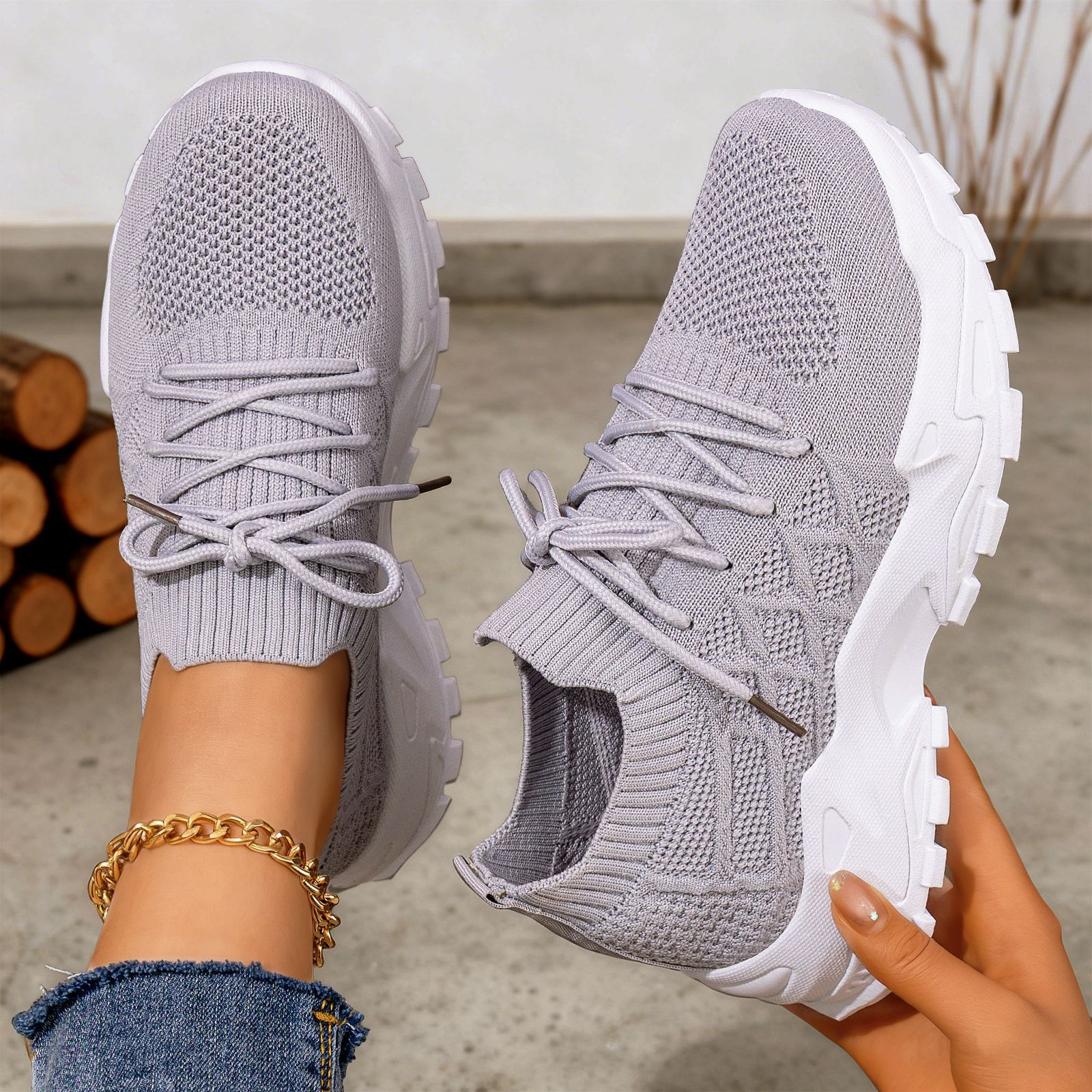 Fashion Solid Color Mesh Thick-Soled Sports Sneakers Breathable Mesh Platform Casual Running Shoes Comfortable Athletic Walking Running Footwear for Daily Wear