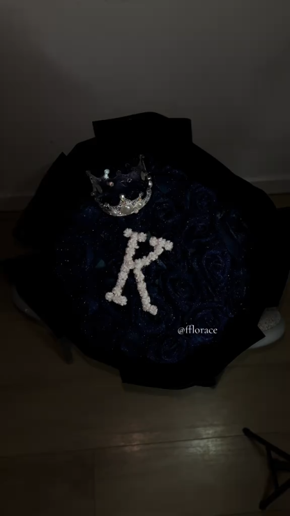 💕 Glitter Rose Bouquet 💕 Personalized Glittery initial Eternal Rose Bouquet