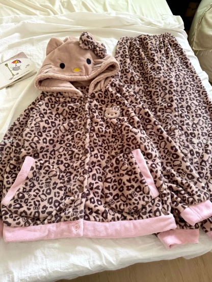 Leopard Print Hello Kitty Flannel Pajamas for Women, Thickened Warm Pajamas for Autumn and Winter