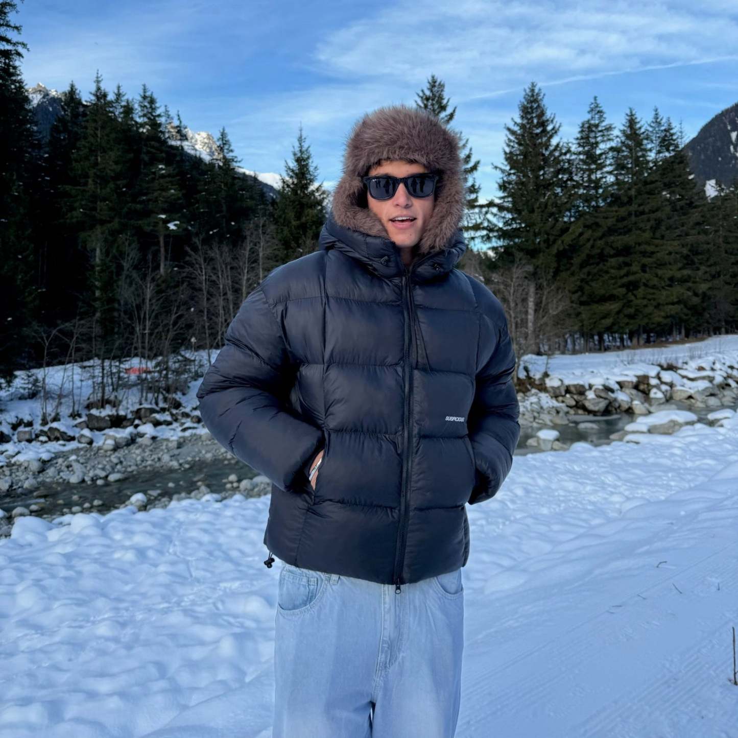 Winter1 / Essentials Puffer - Black