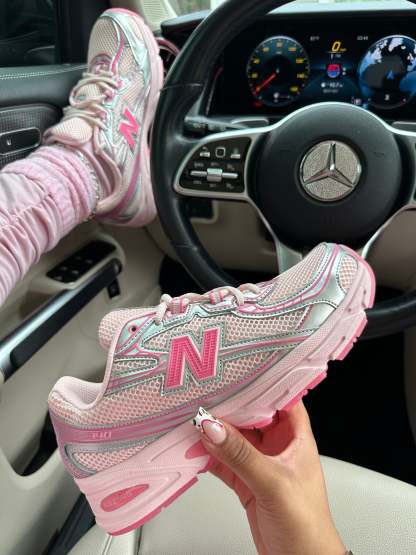 740 “Pink Vacation”